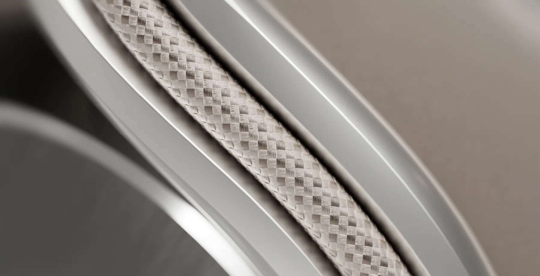 Fraai maar zichtbaar weggewerkte kabels.