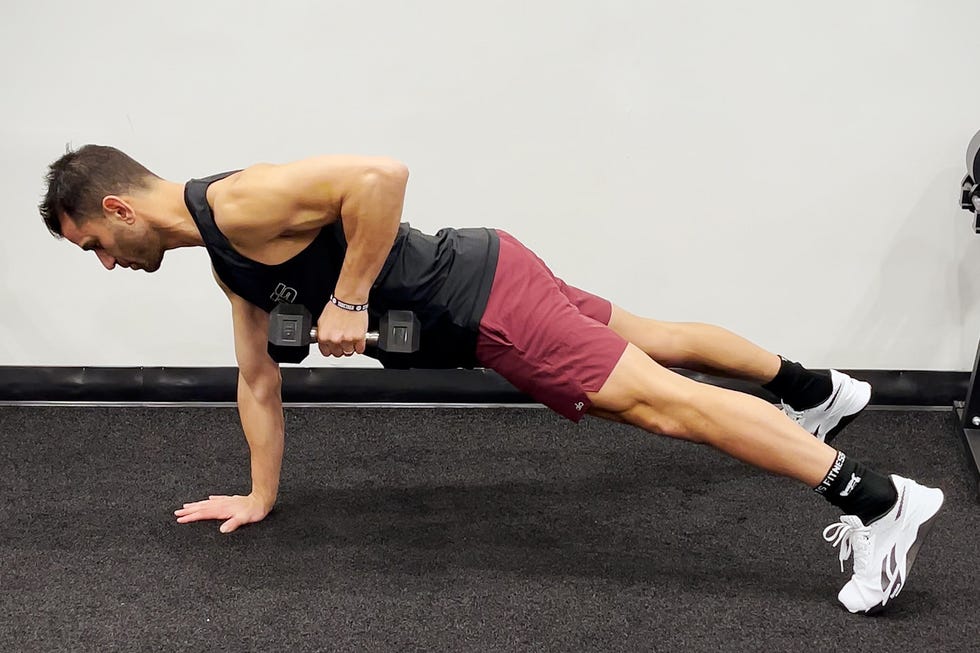 6 dumbbell core-oefeningen