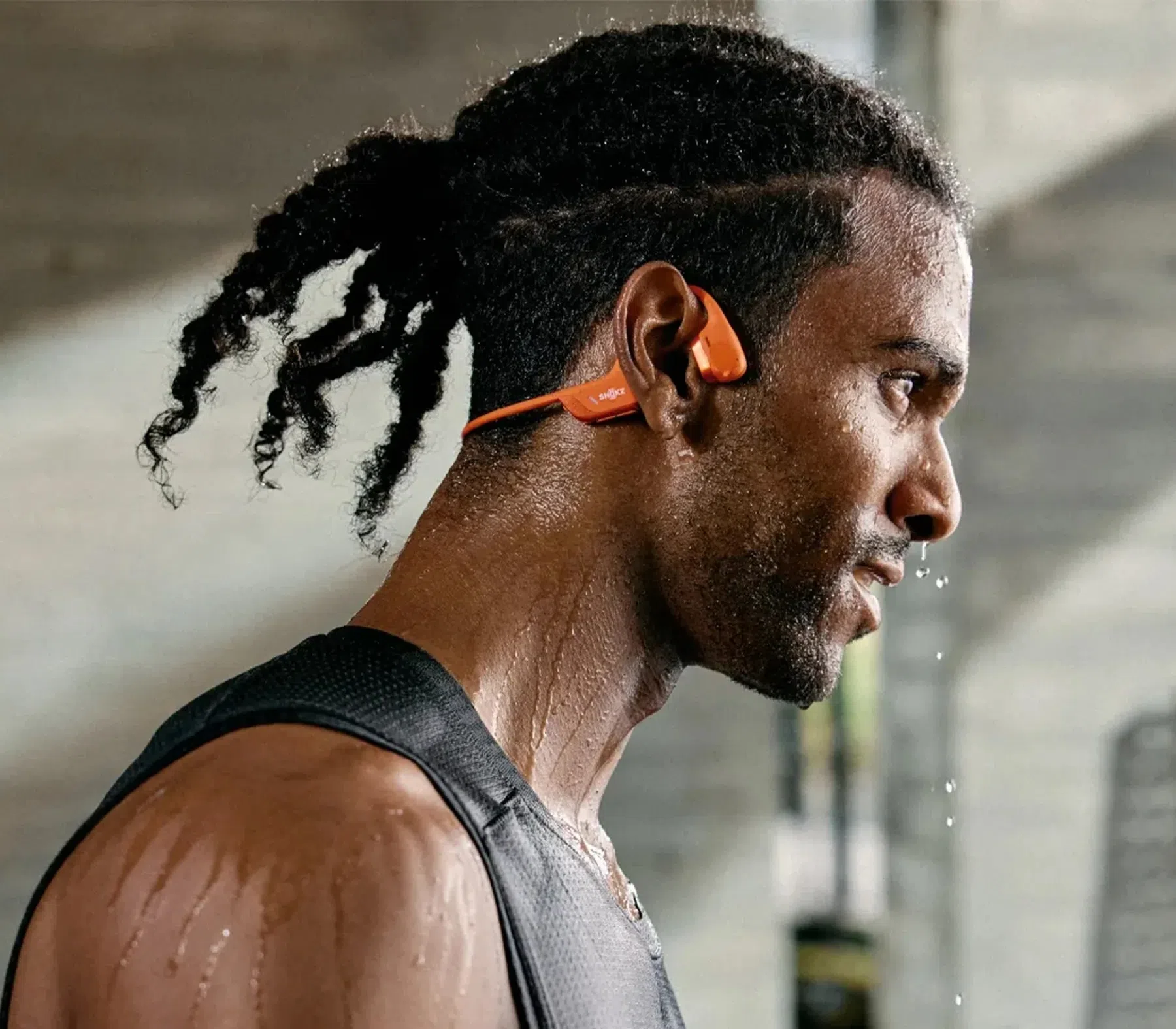 Een koptelefoon met open ear