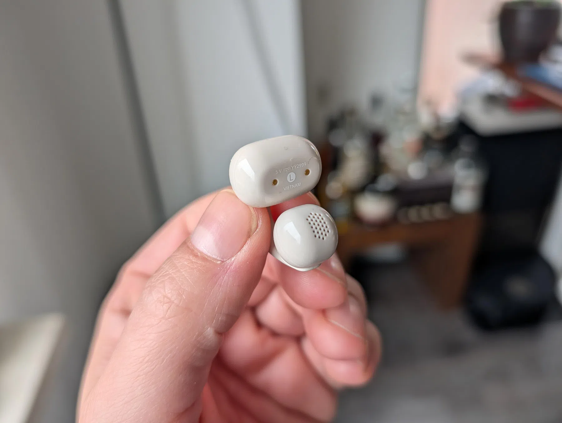 Sony LinkBuds Clip-oordopje.