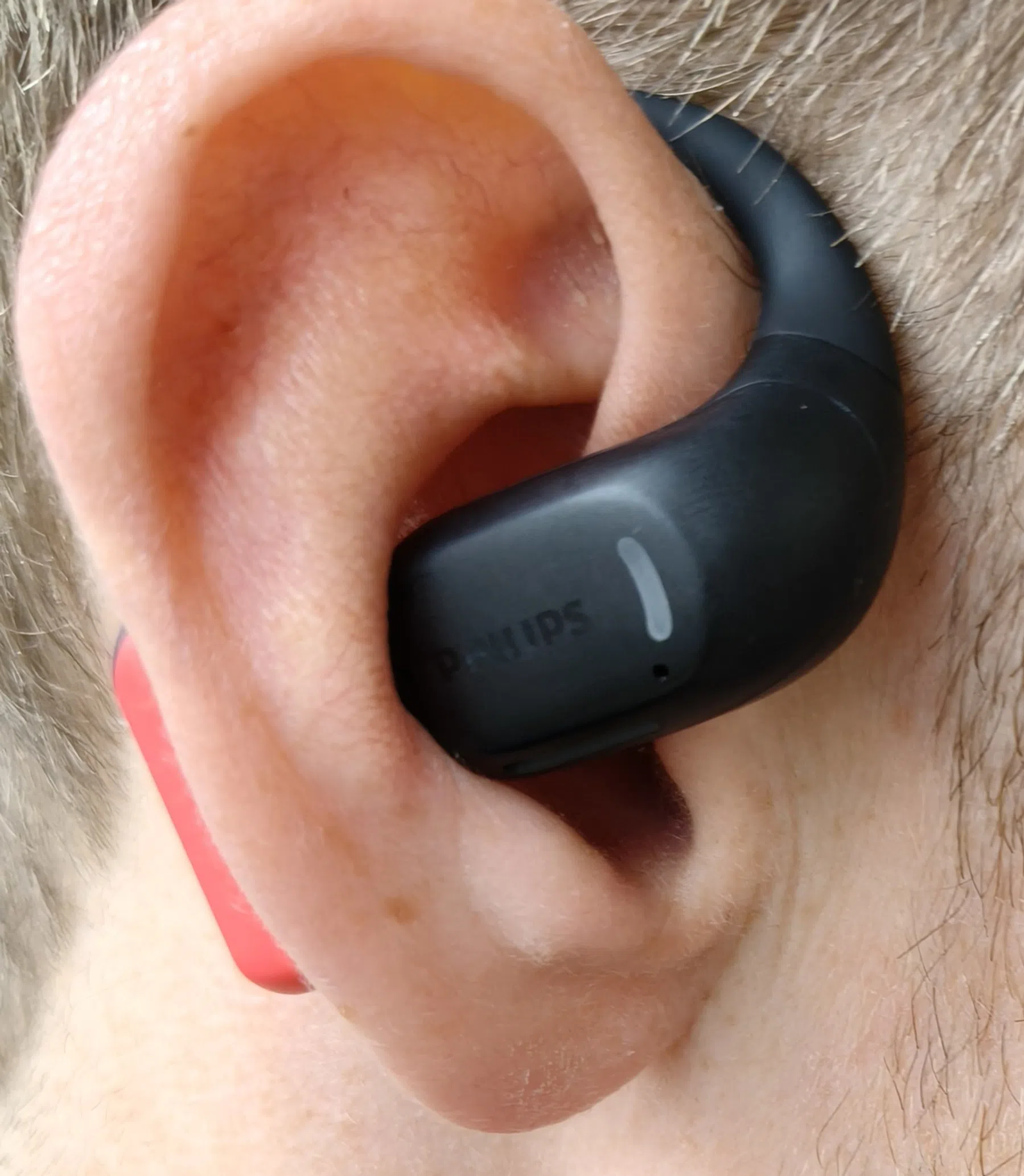 De kunststof behuizing wordt na verloop van tijd oncomfortabel