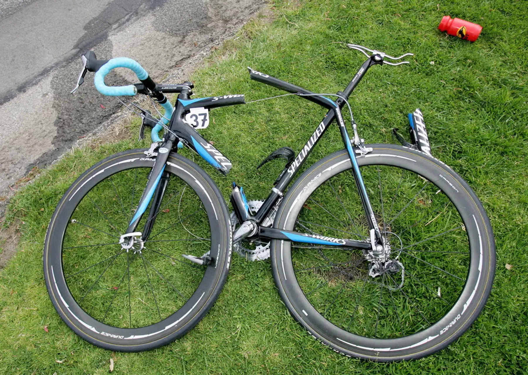 Zelfs gebroken frames kunnen er weer nieuw uitzien