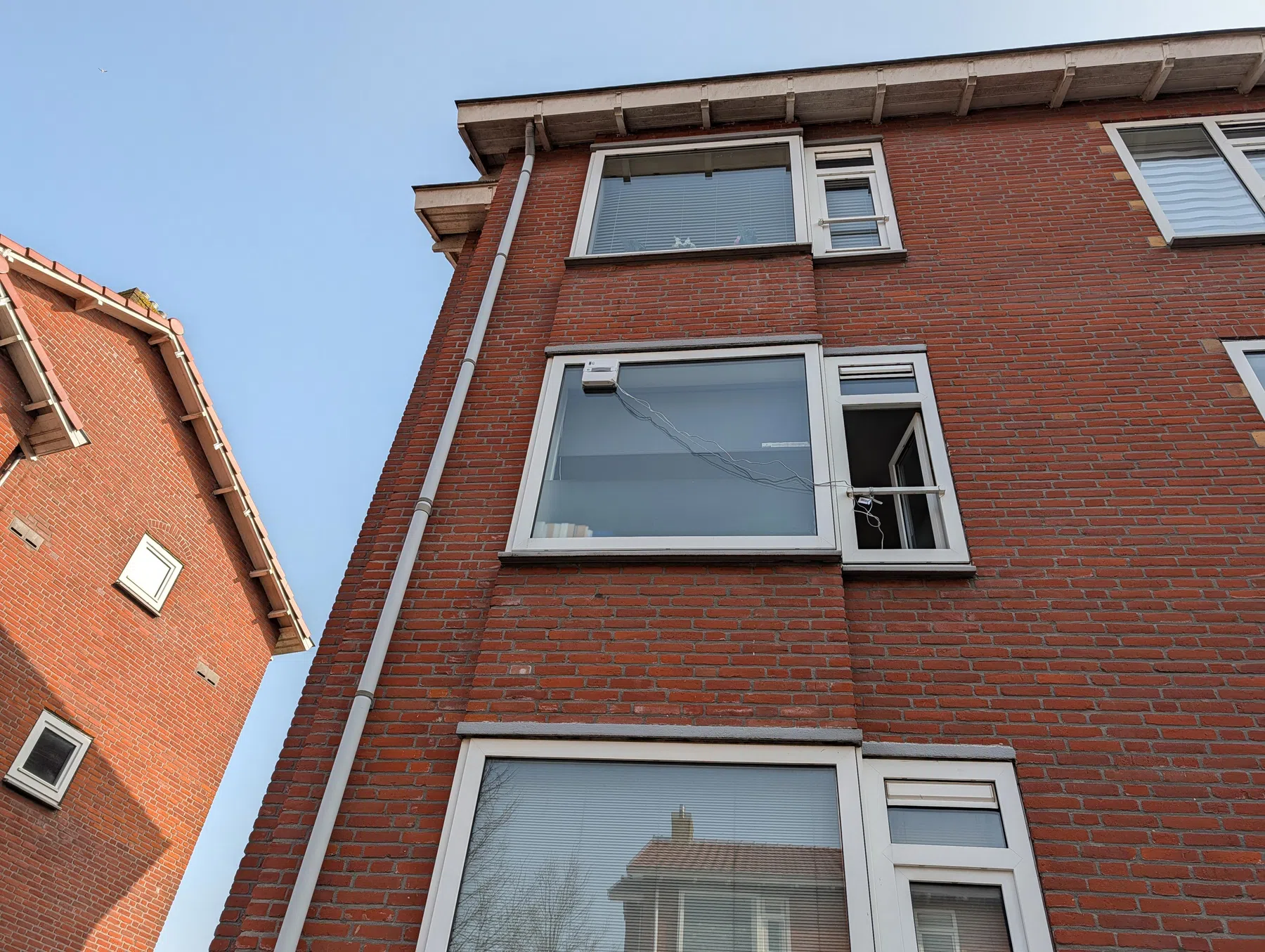 Ecovacs Winbot Mini 2 aan het werk.