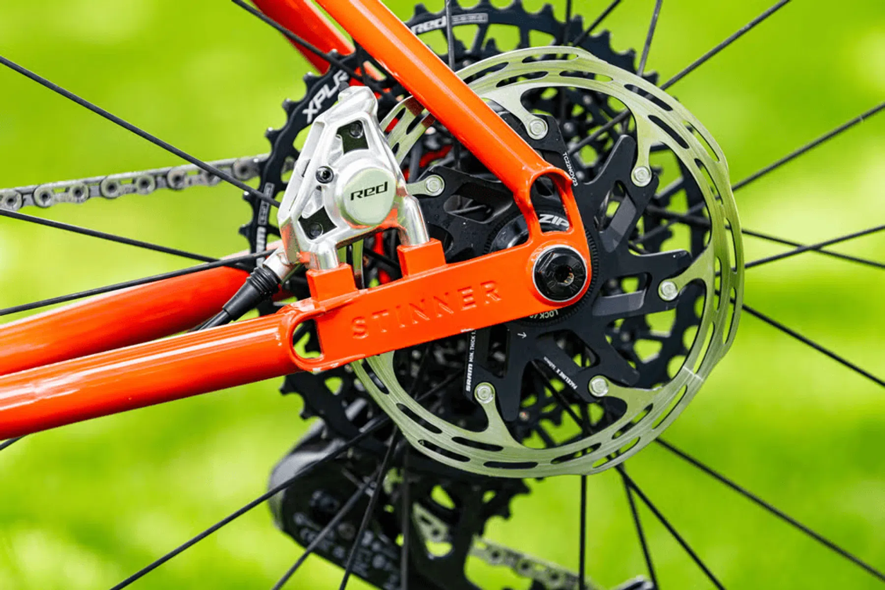 Nooit vet op de schijf aanbrengen