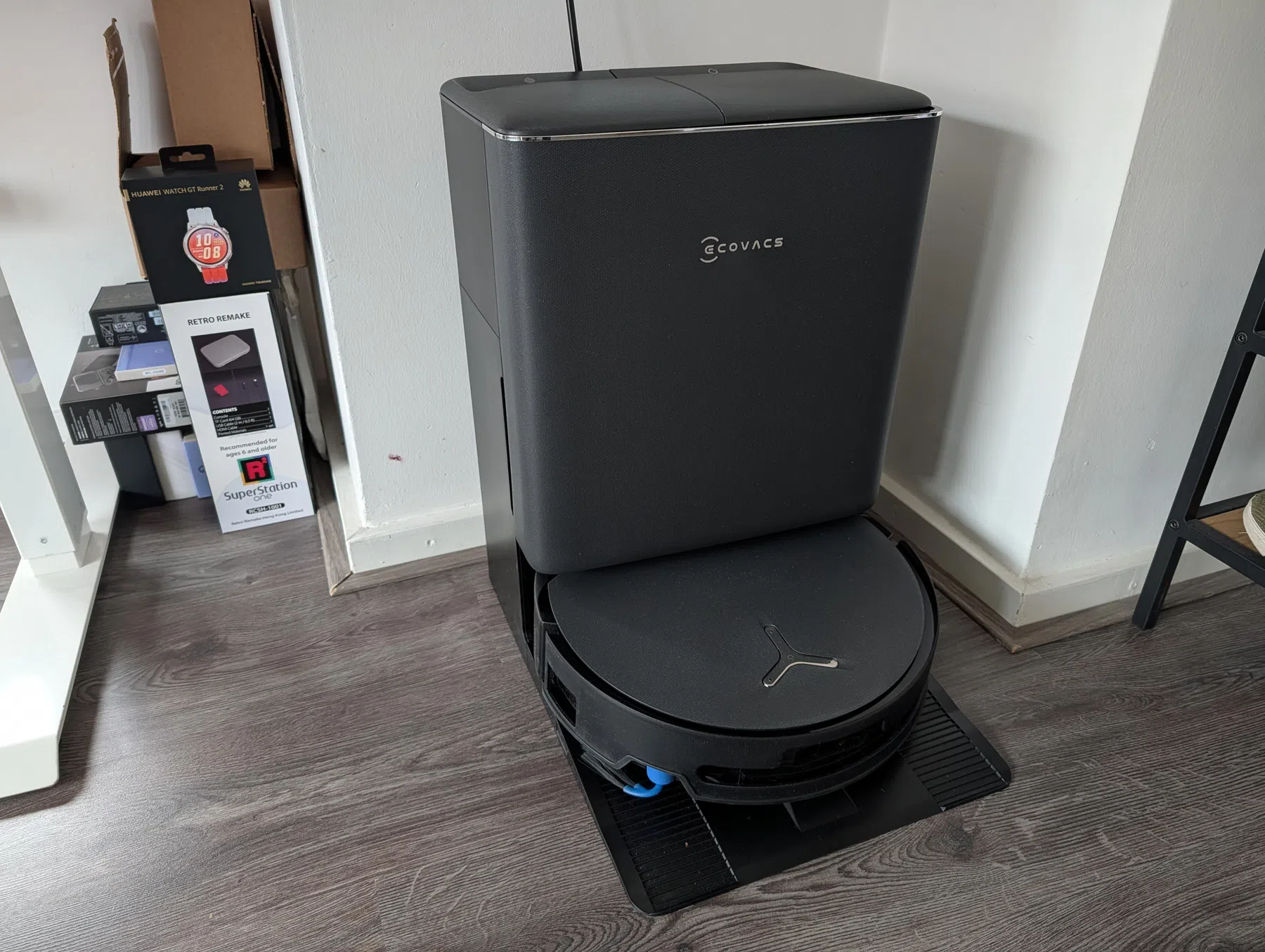 Basisstation van de Ecovacs T90 Pro Omni.