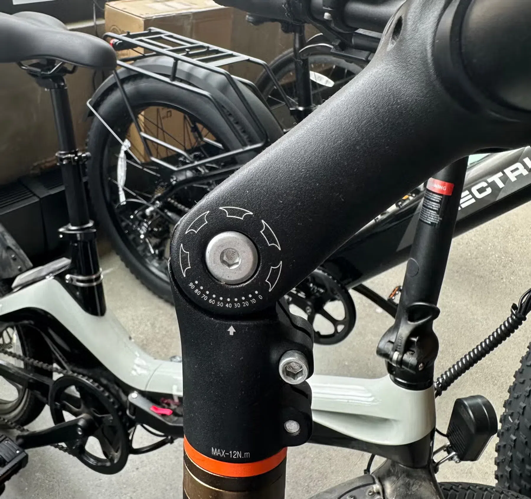 Adjustable stuurpen