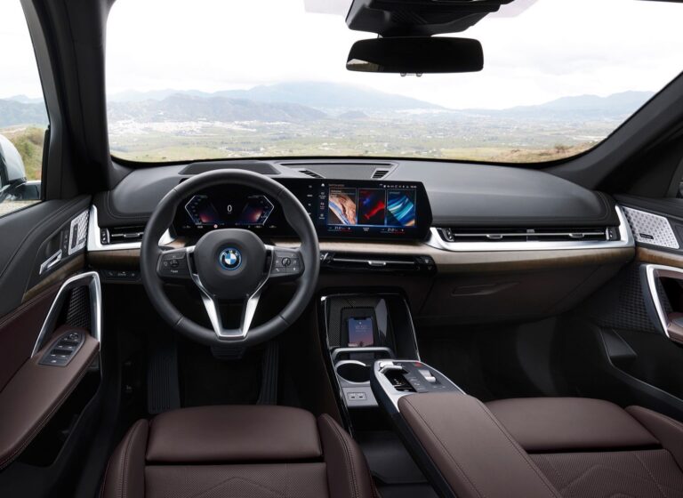 BMW IX1 interieur