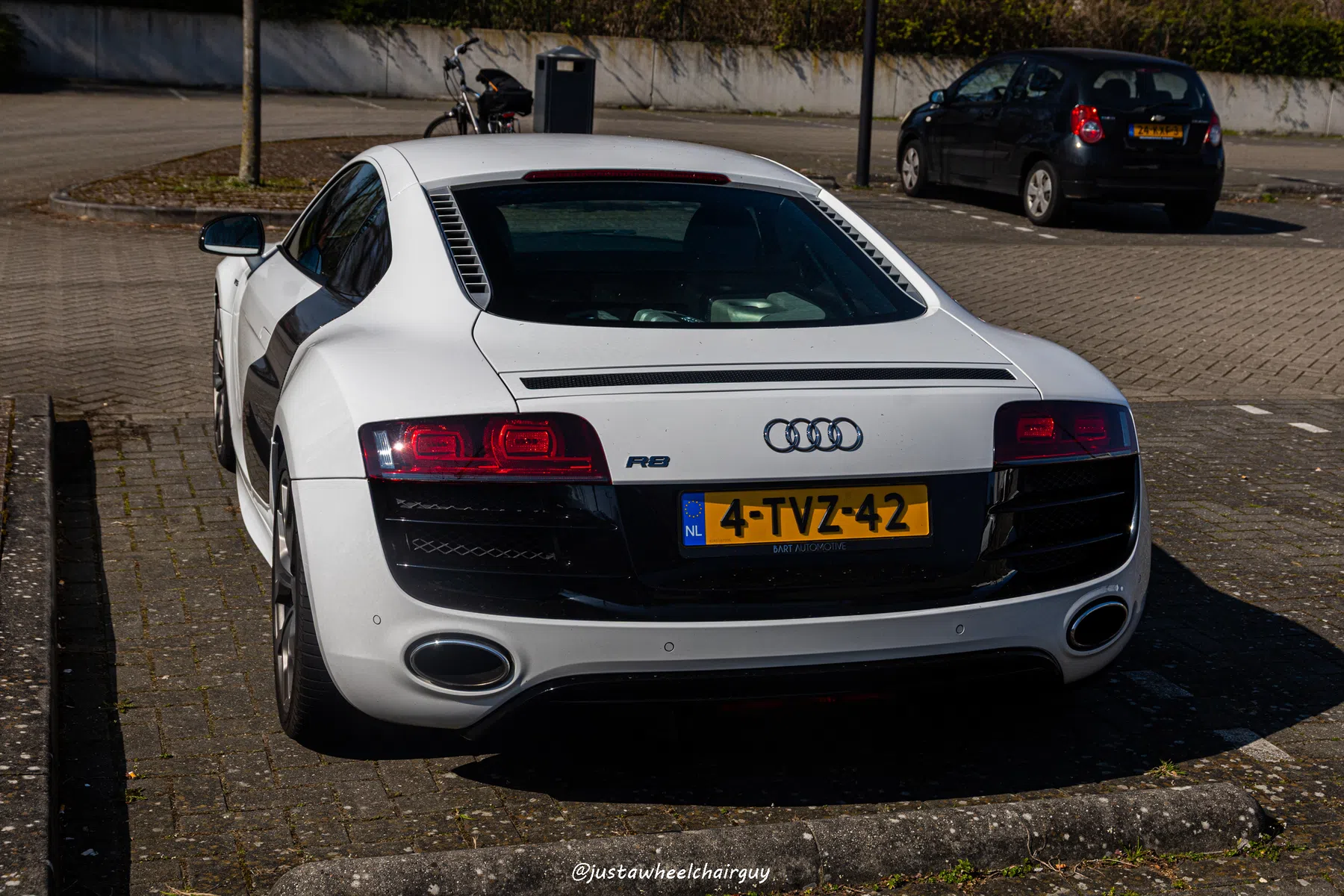 Audi R8 V10