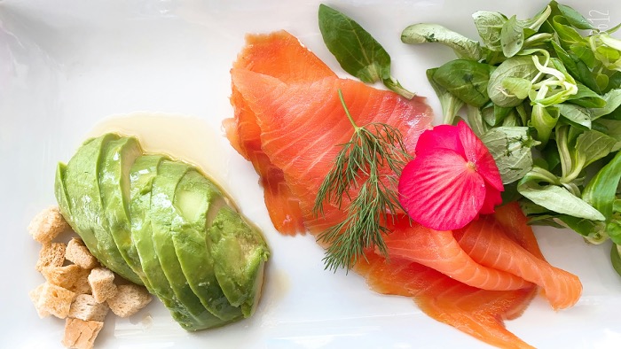 Gerookte zalm met avocado