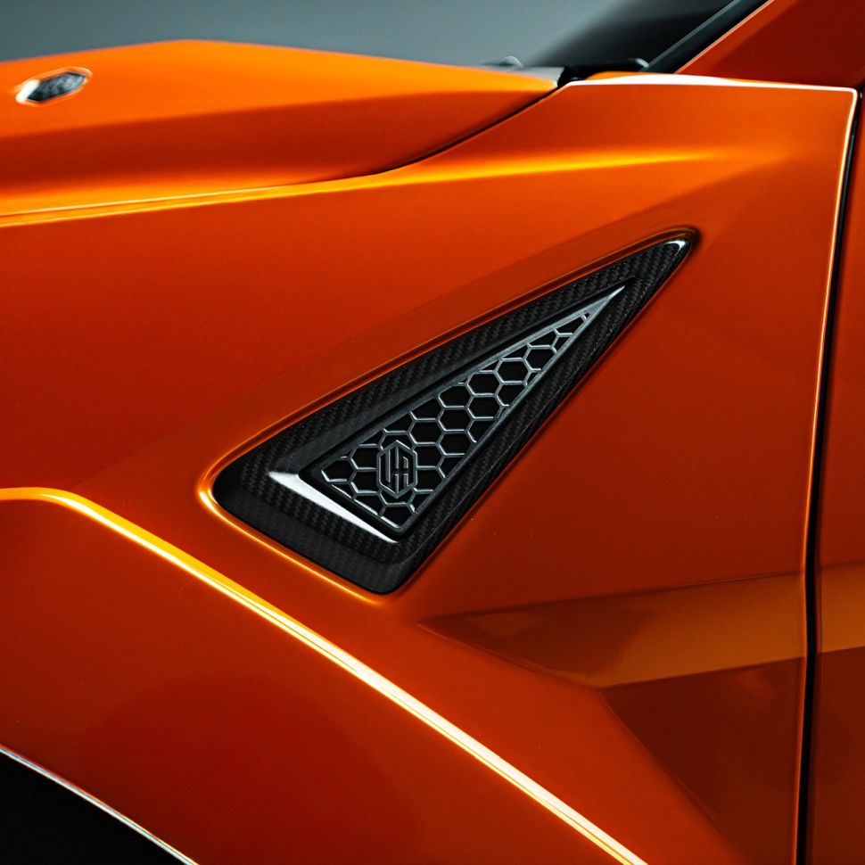 Lamborghini Urus SE Urban Automotive