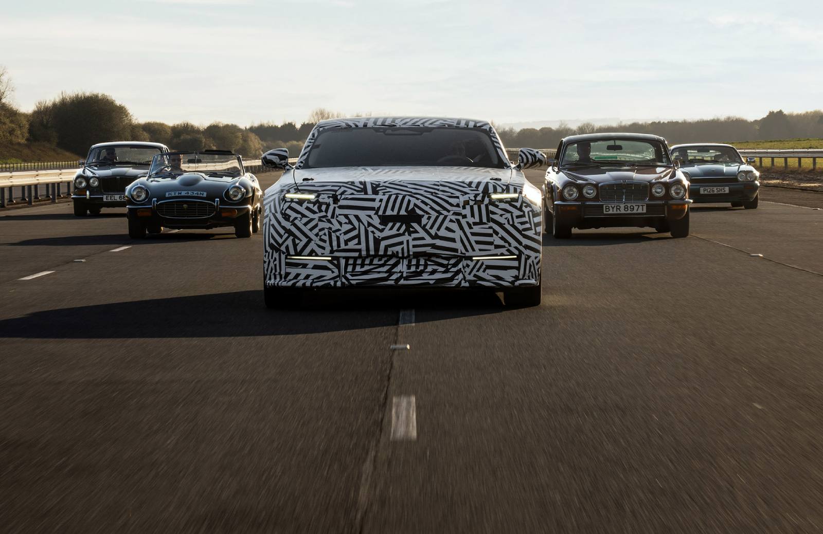 Jaguar EV GT met Jaguar iconen