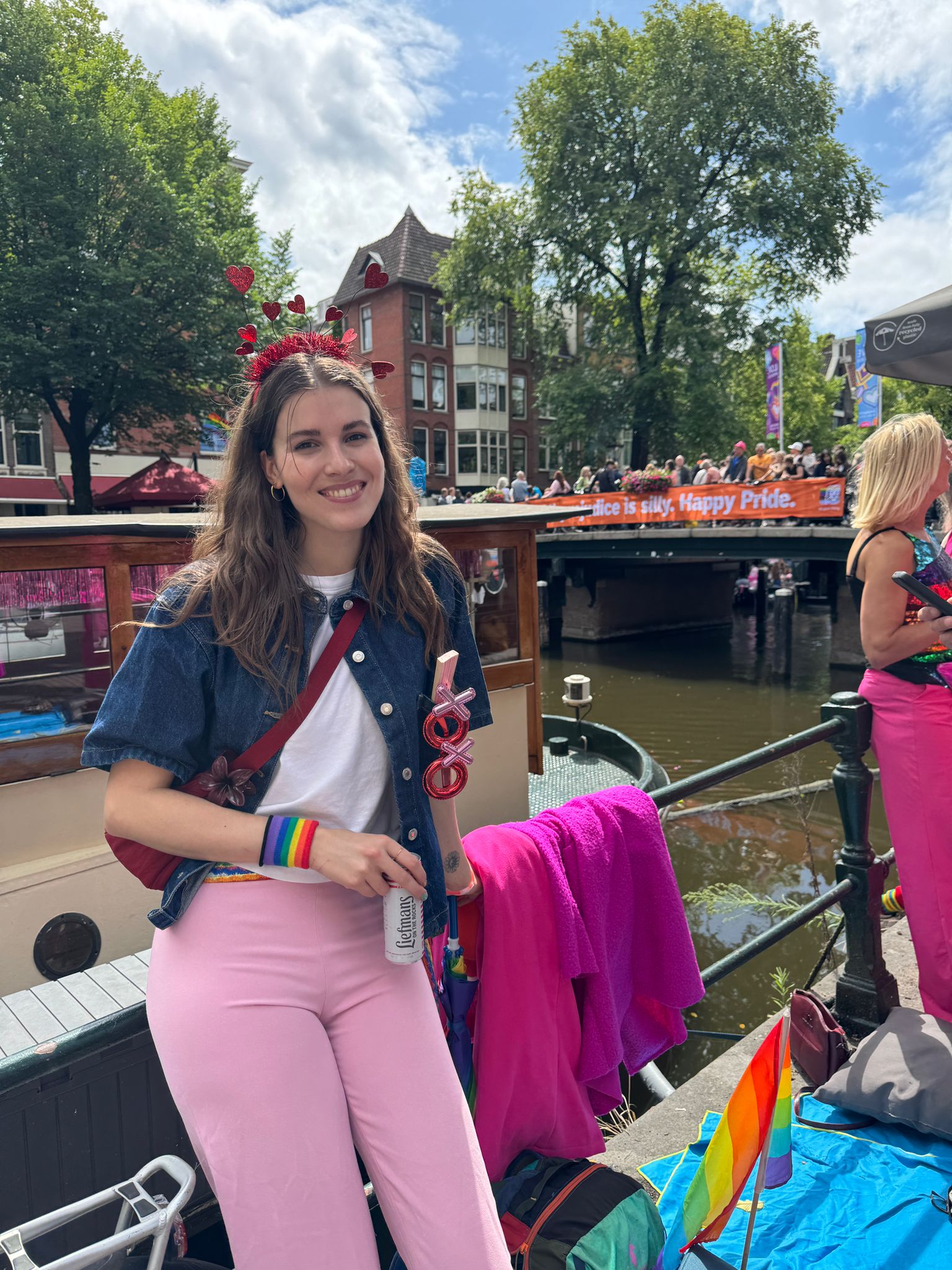 Sanne bij amsterdam pride in 2025