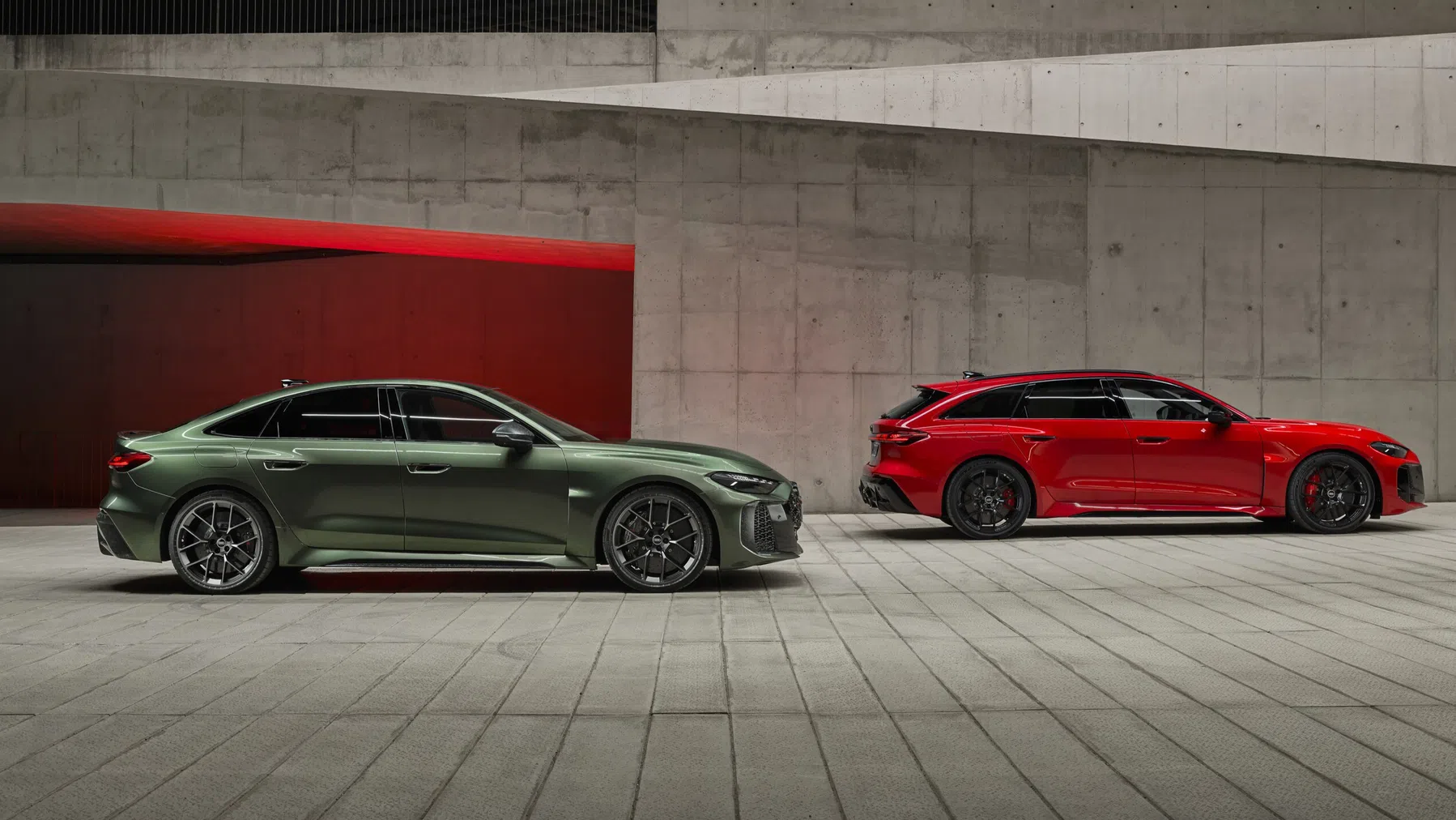 Audi RS5 sedan en avant