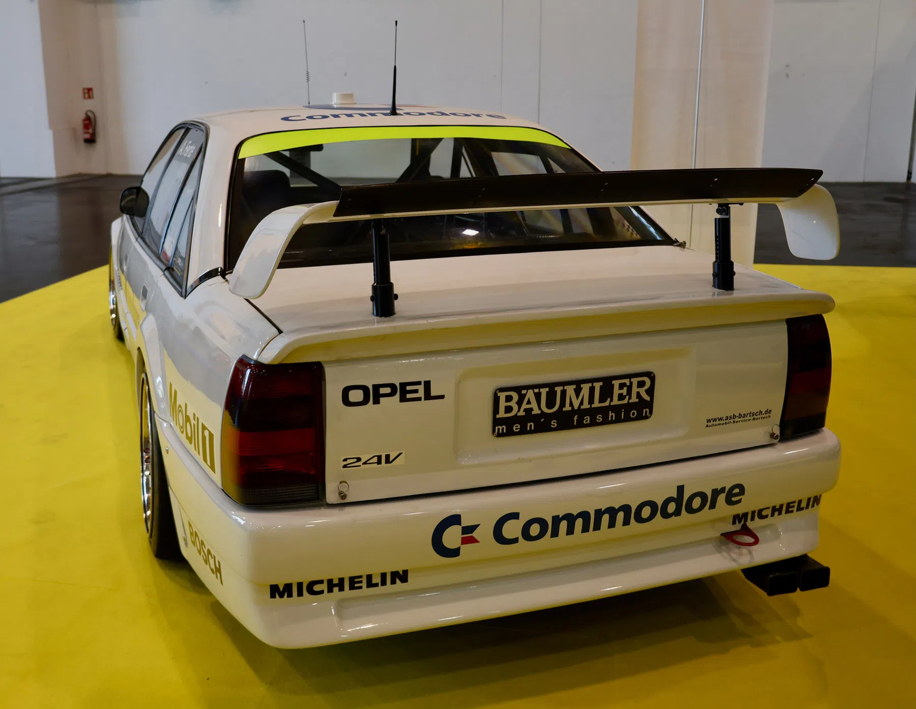 Opel Omega 3000