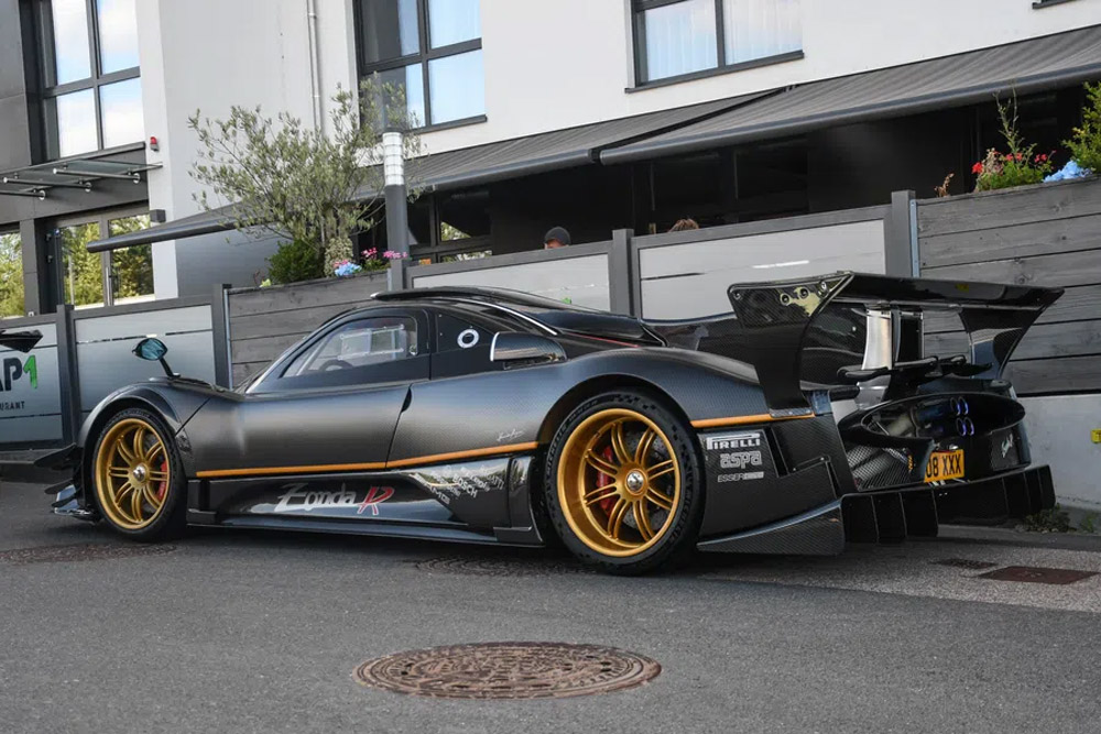 Pagani Zonda R