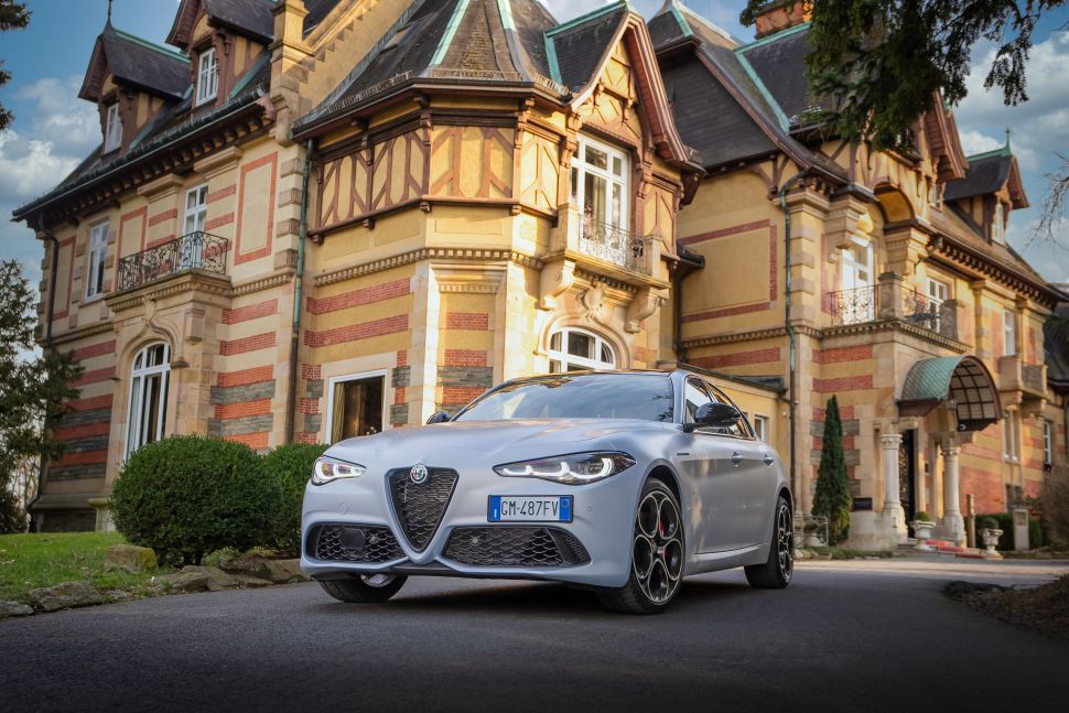 Alfa Romeo Giulia 952