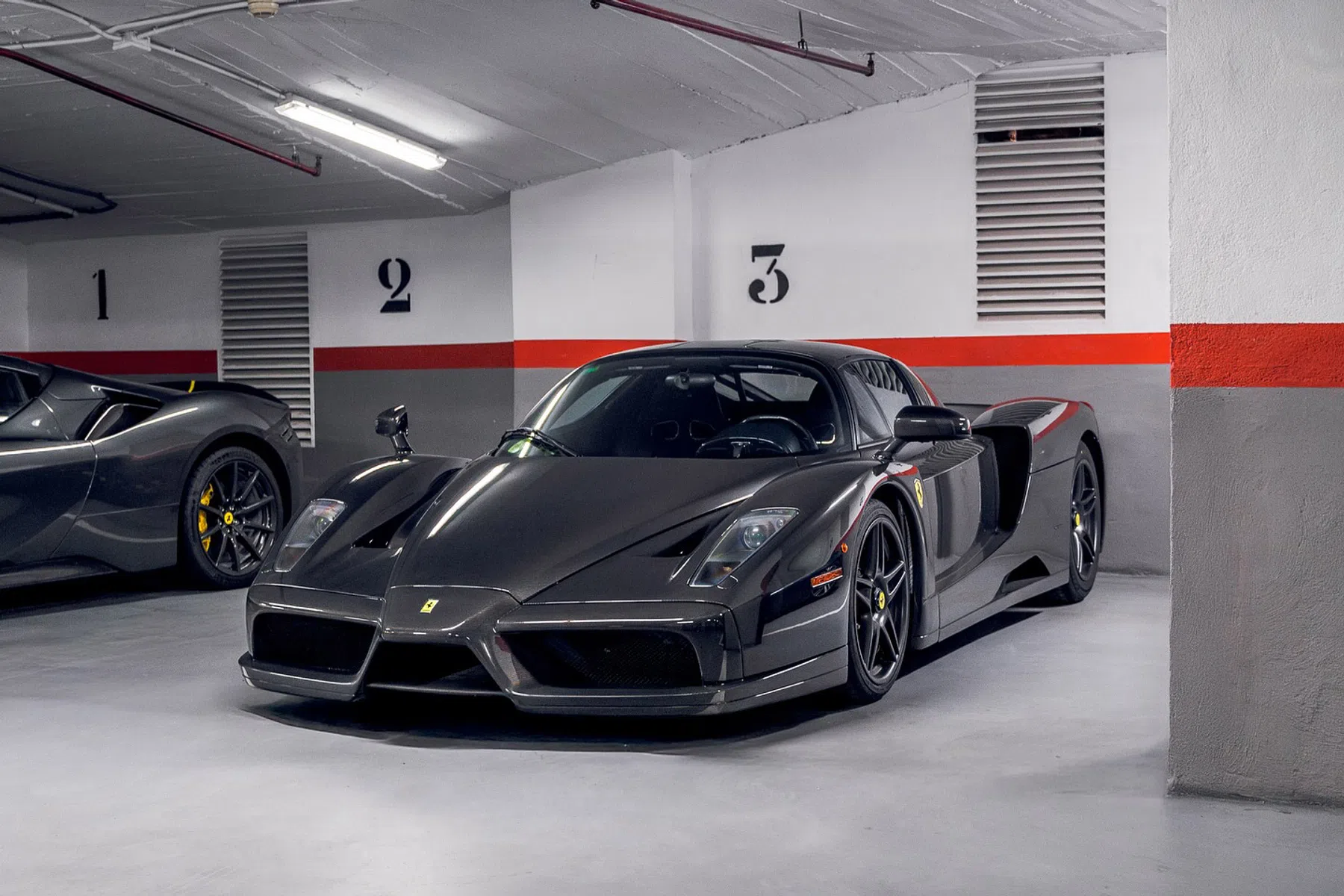 Ferrari Enzo carbon