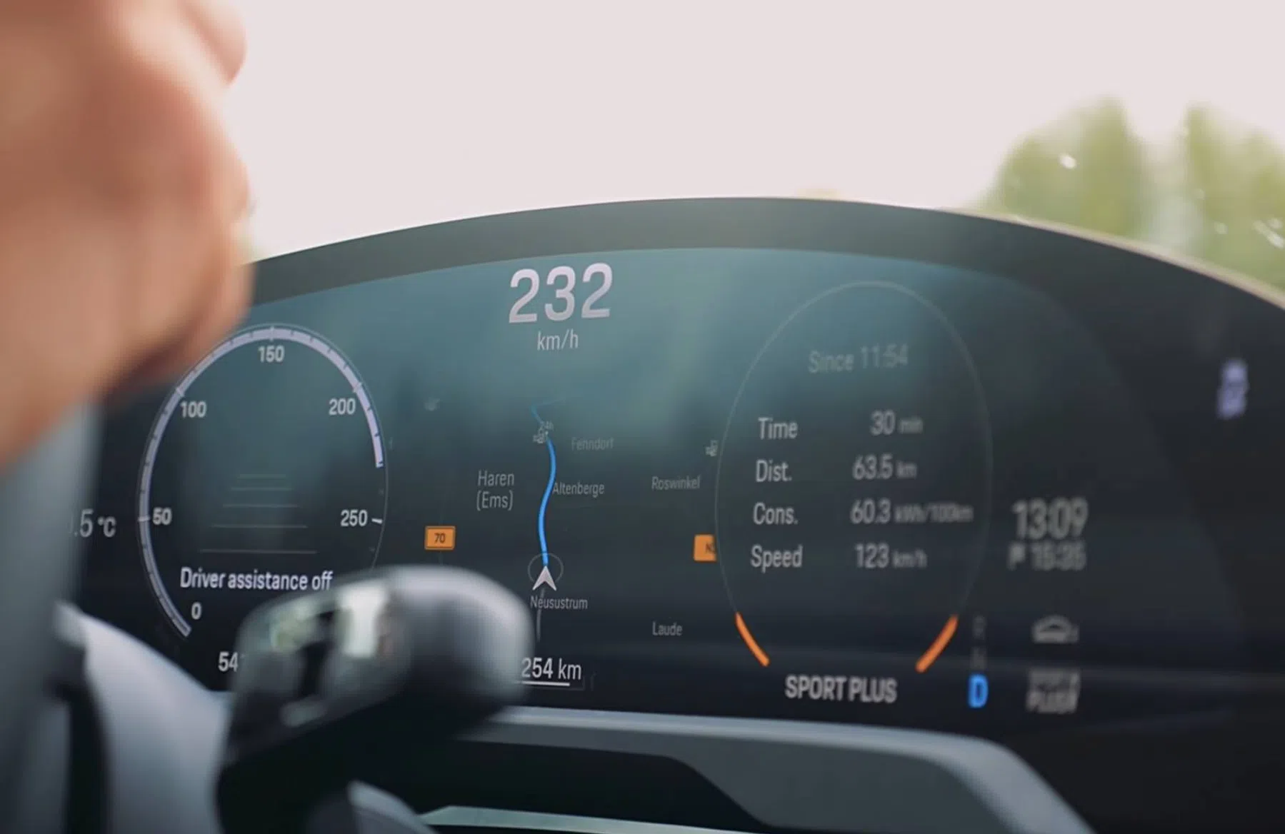 Porsche Taycan snelheid Autobahn tellerscherm