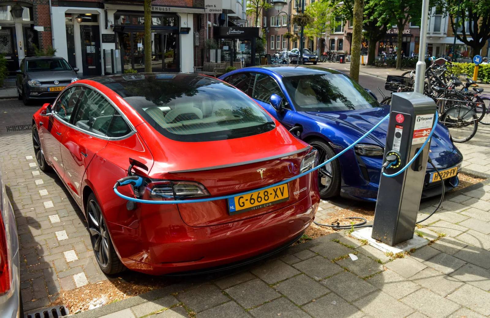 Tesla Model 3 opladen nL