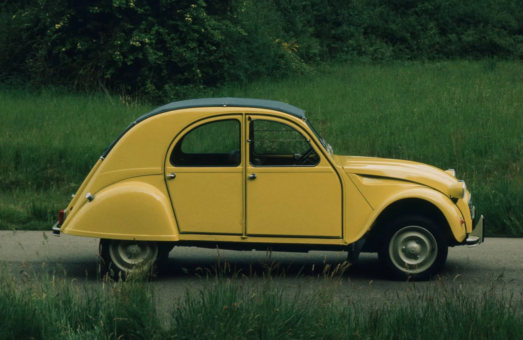 Citroën brengt 2CV terug in goedkope EV, maar niet zoals je hoopt