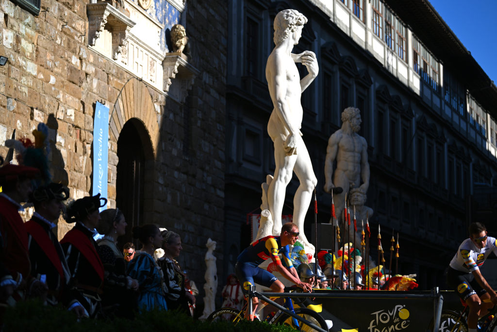 Tour de France 2024 - Team Presentation voor de David van Michelangelo