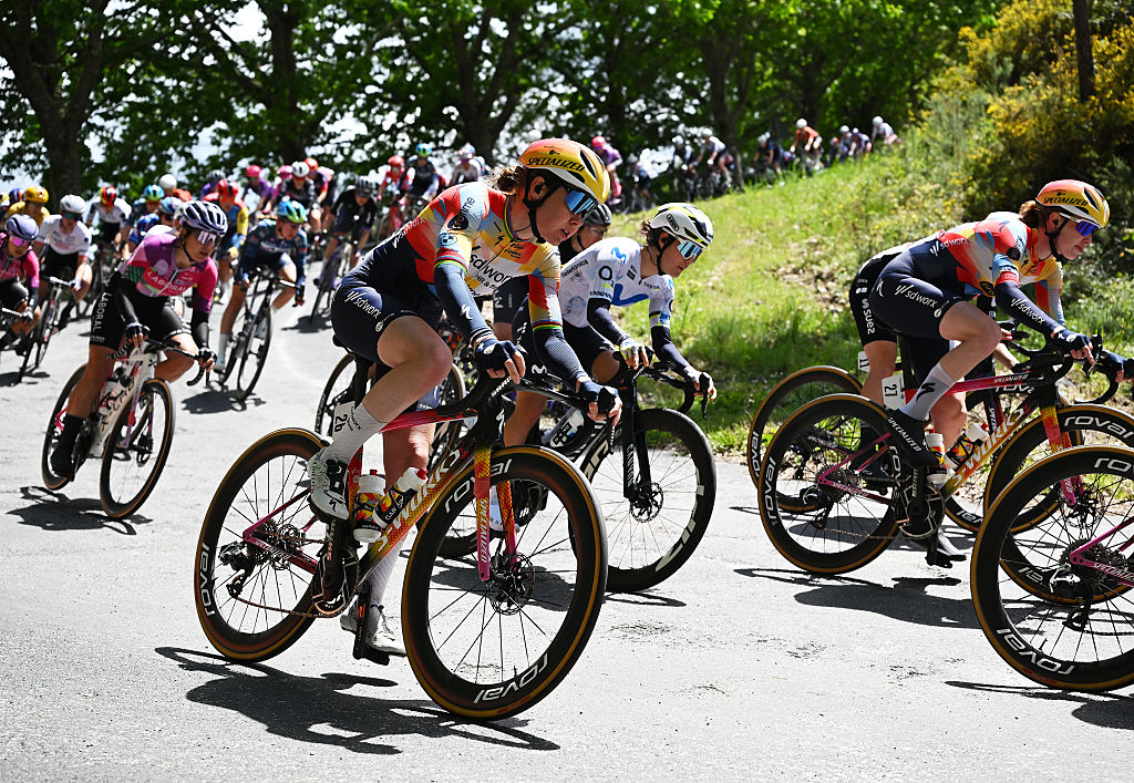 Anna van der Breggen tijdens etappe 2 Vuelta Femenina 2026