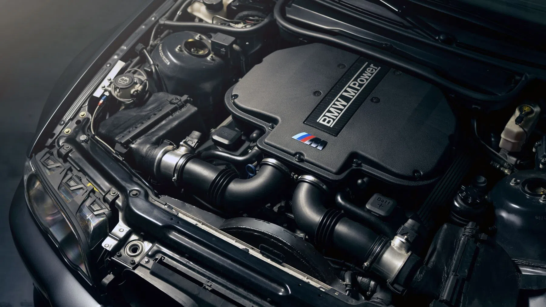BMW M3 CSL V8