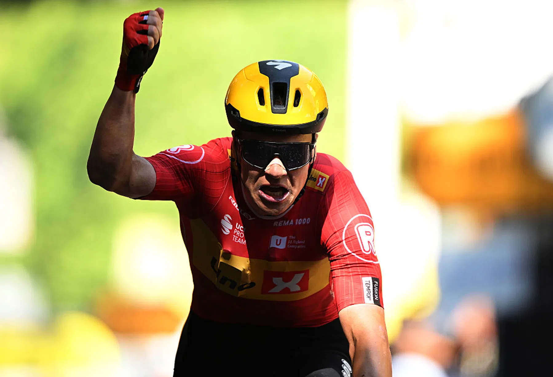 Jonas Abrahamsen wint Etappe 11 Tour de France 2025