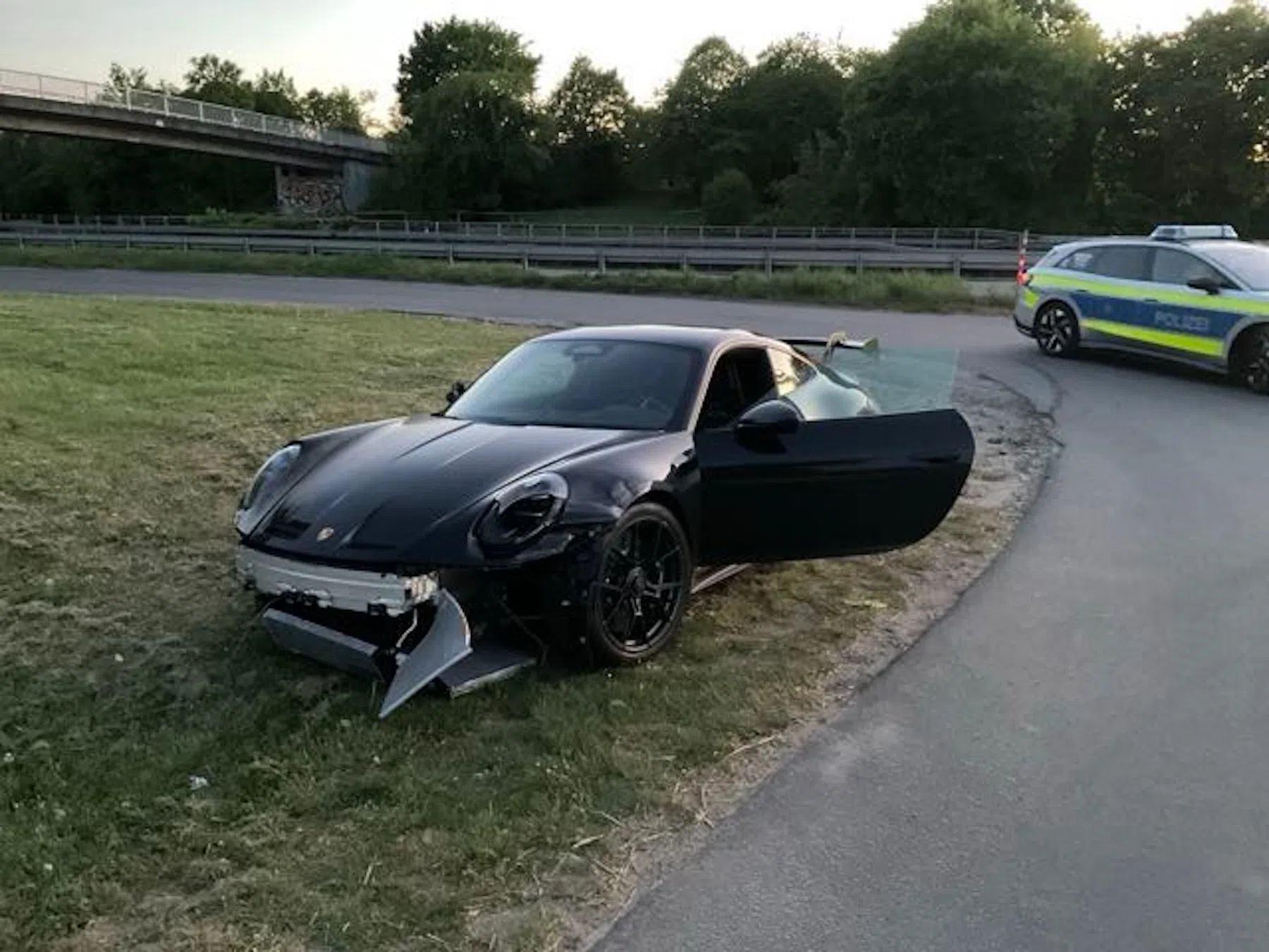 911 GT3 crash