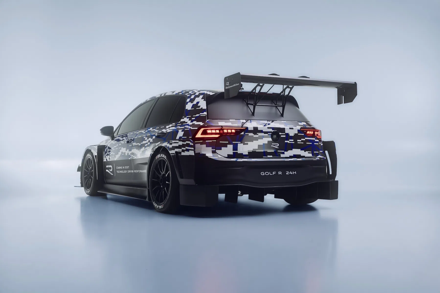 Golf R racing