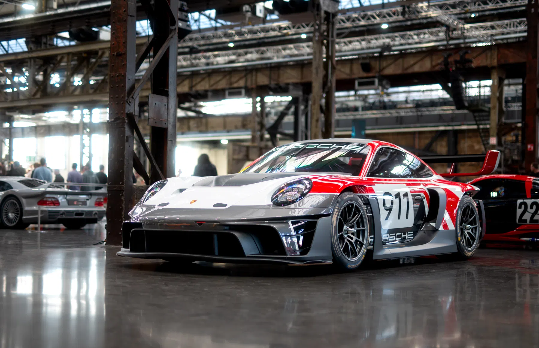Porsche 992 GT3 R rennsport 1/77