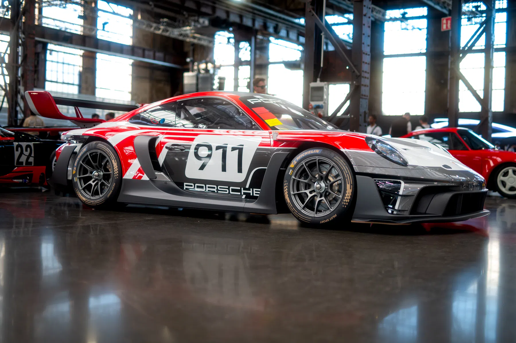 Porsche 992 GT3 R rennsport 1/77