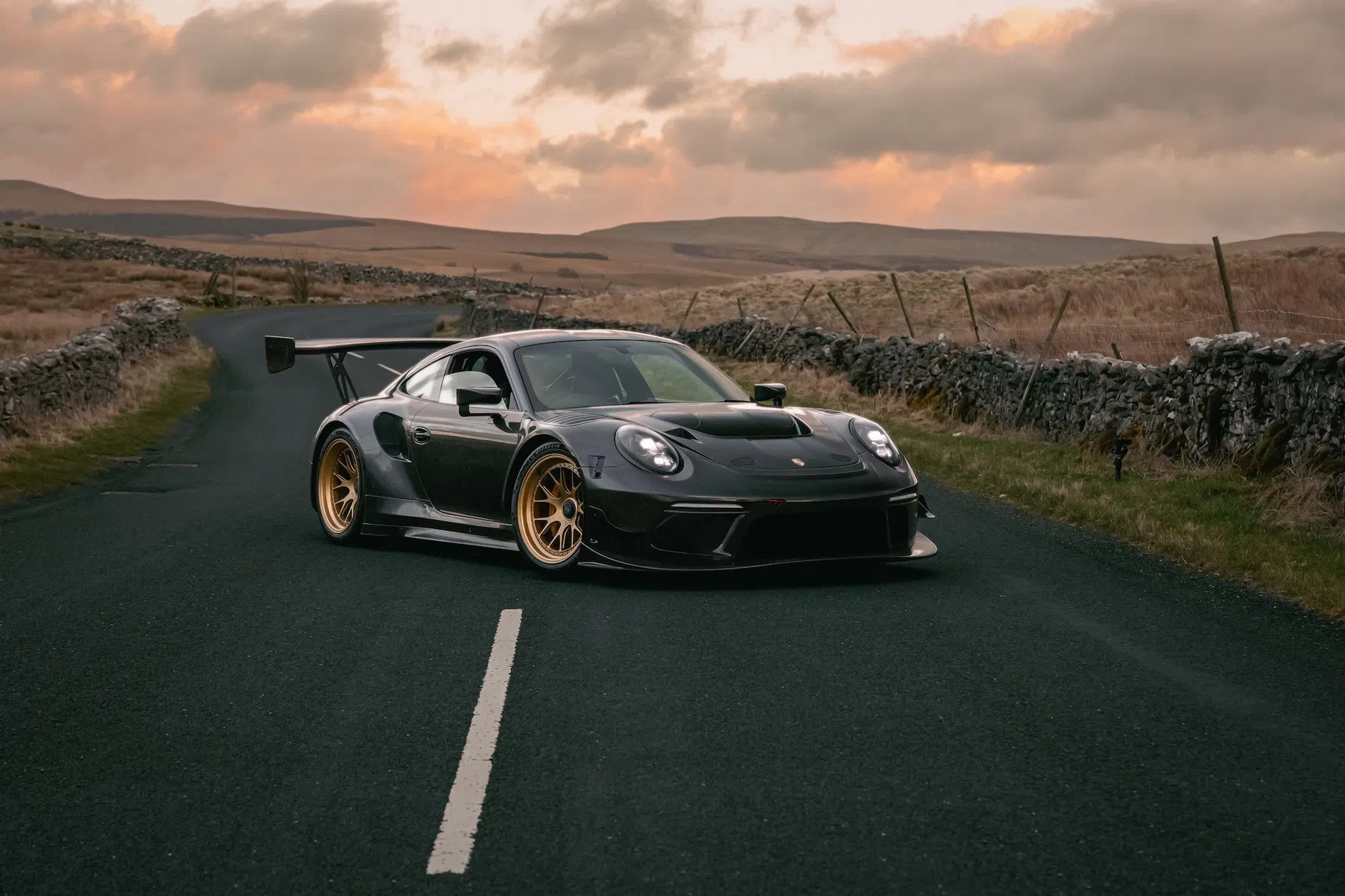 Bizar: 1 miljoen euro om je GT3 RS in carbon fiber te dopen