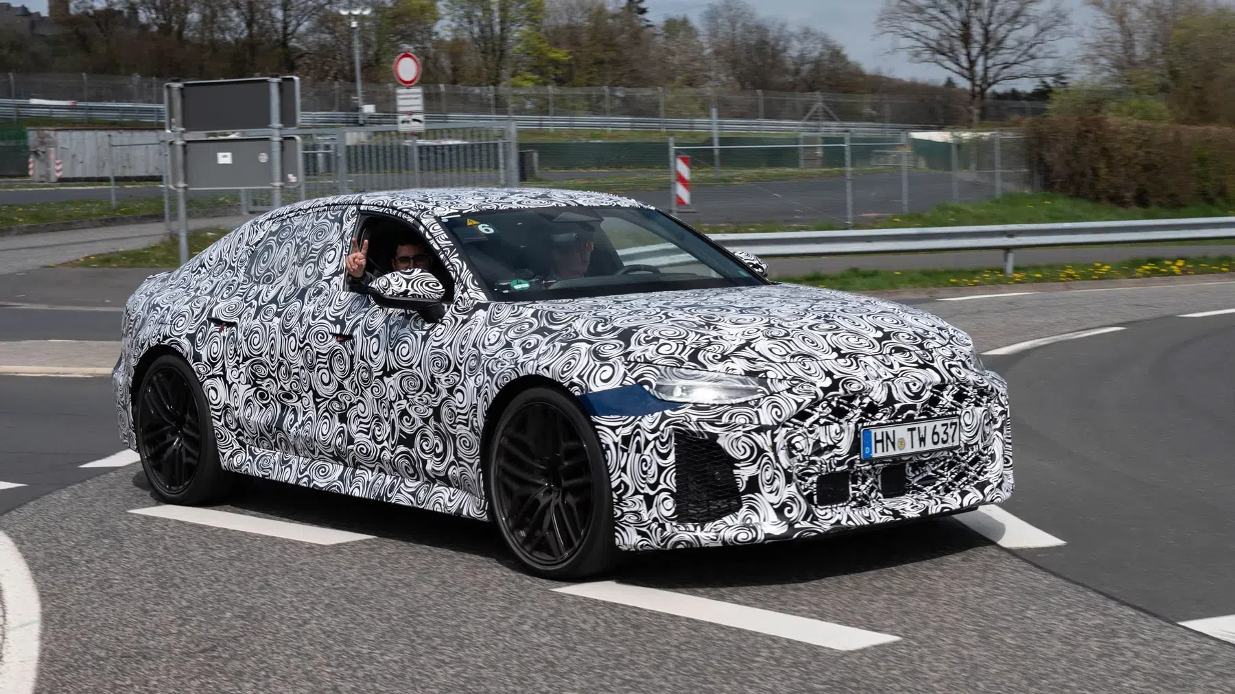 Kijk, de Audi RS6 Sedan keert terug!