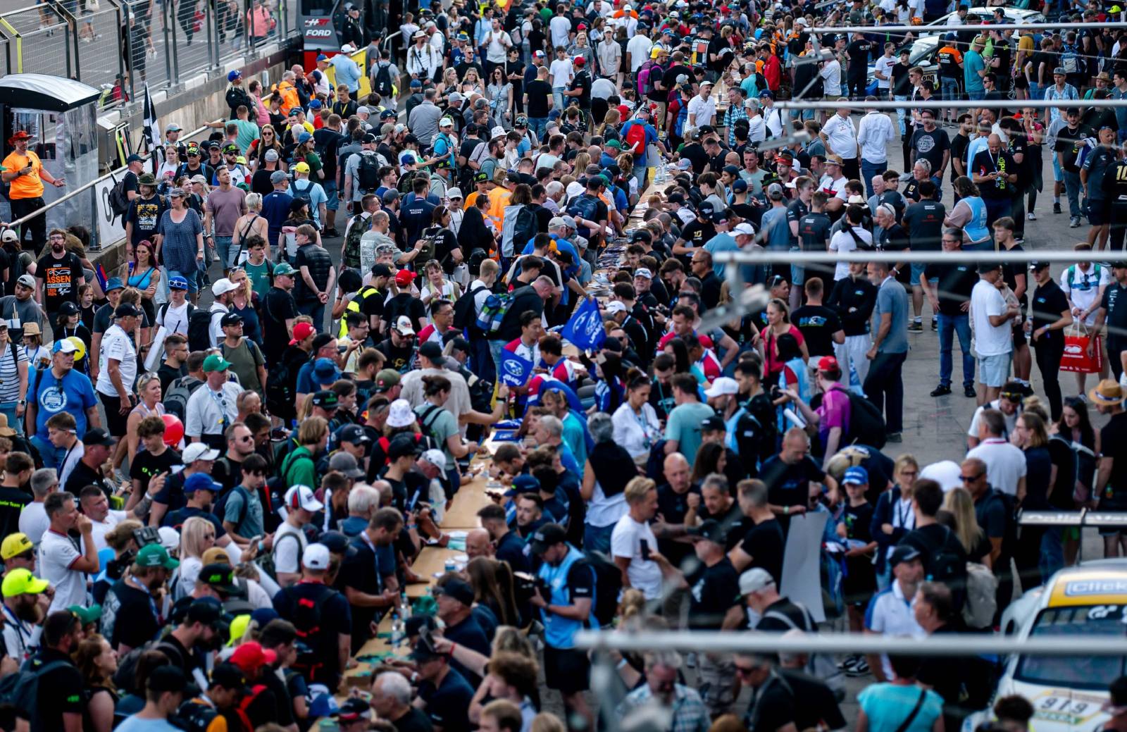 24 Uur Nürburgring 2026 handtekeningen