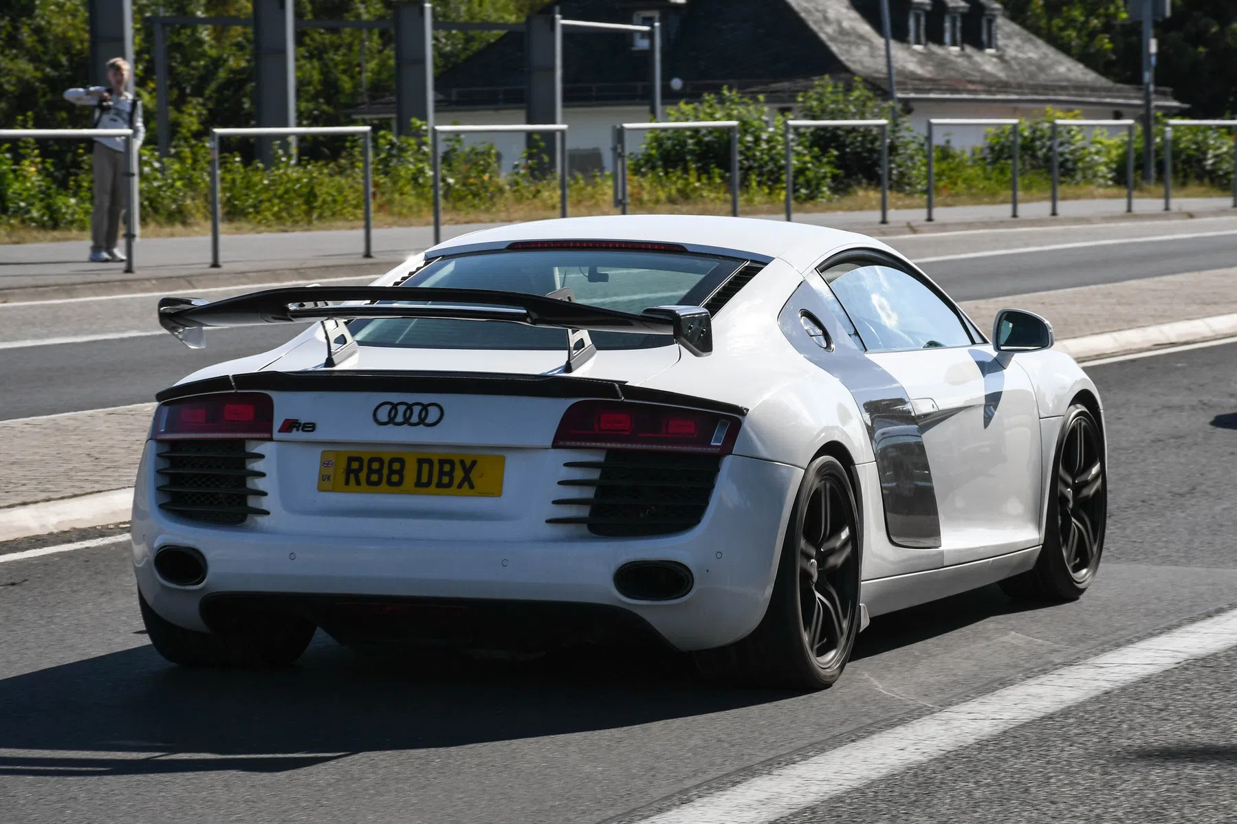 Audi R8