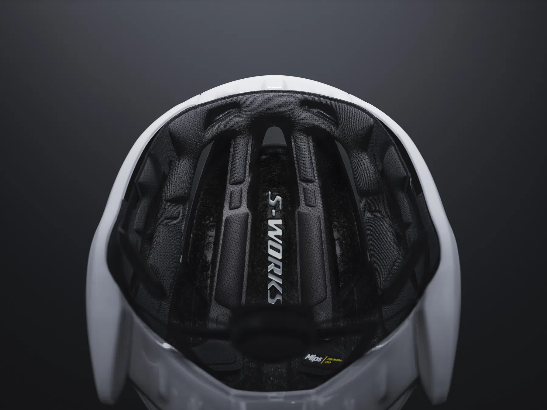 Specialized Evade 4