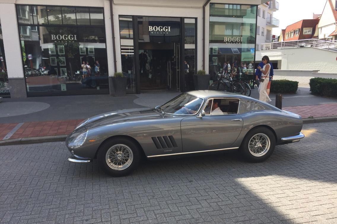 Oogstrelende Ferrari's