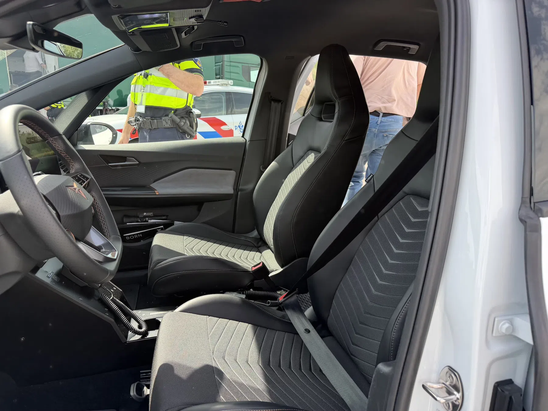 Politie elektrische auto