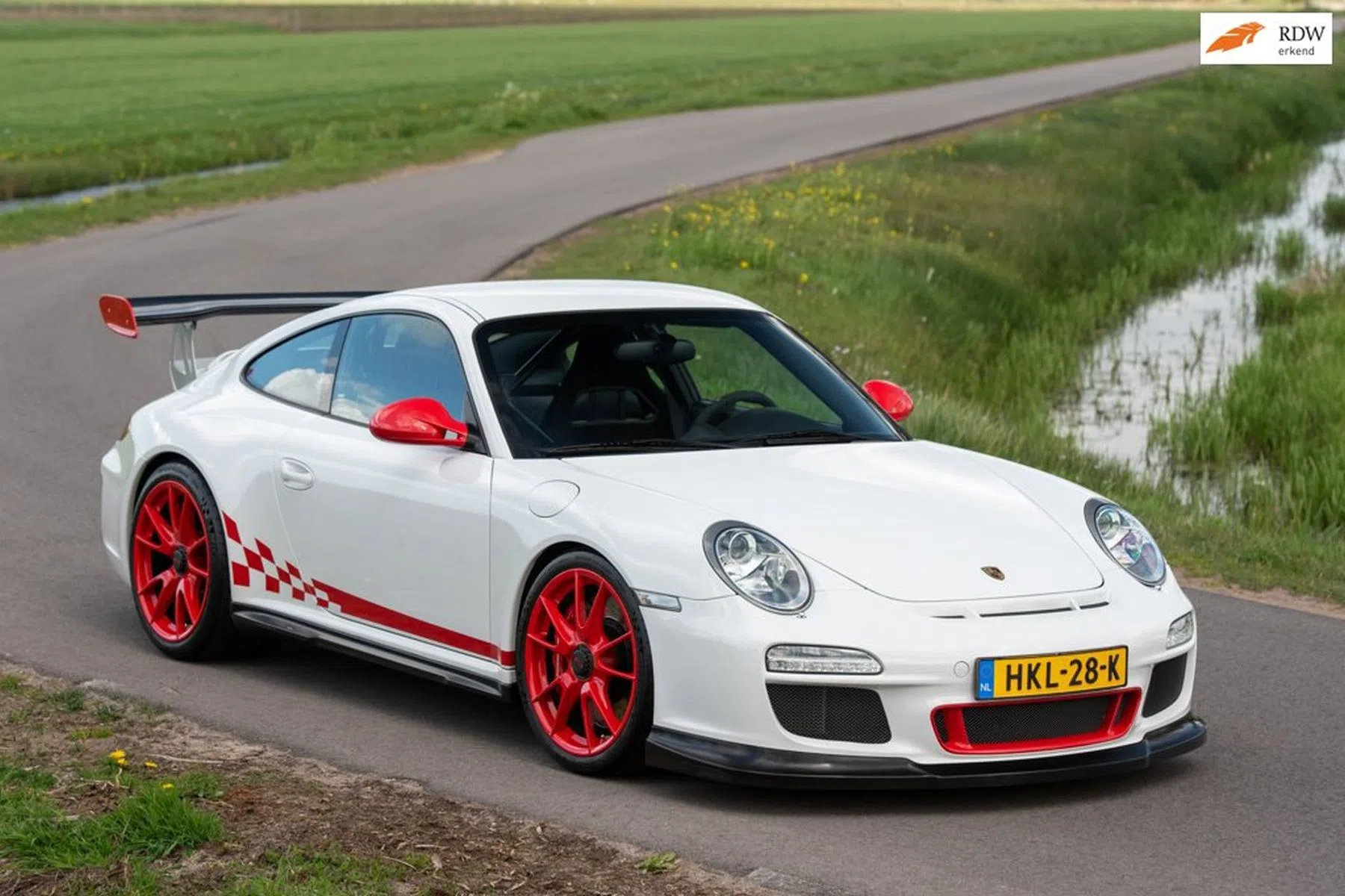 Porsche 911 GT3 CS