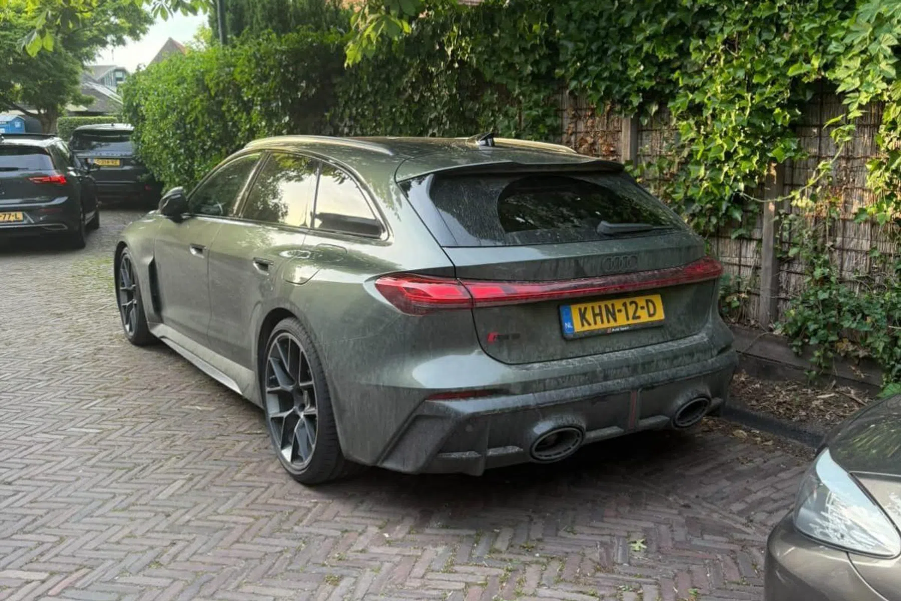 Audi RS5 Avant Nederlands kenteken