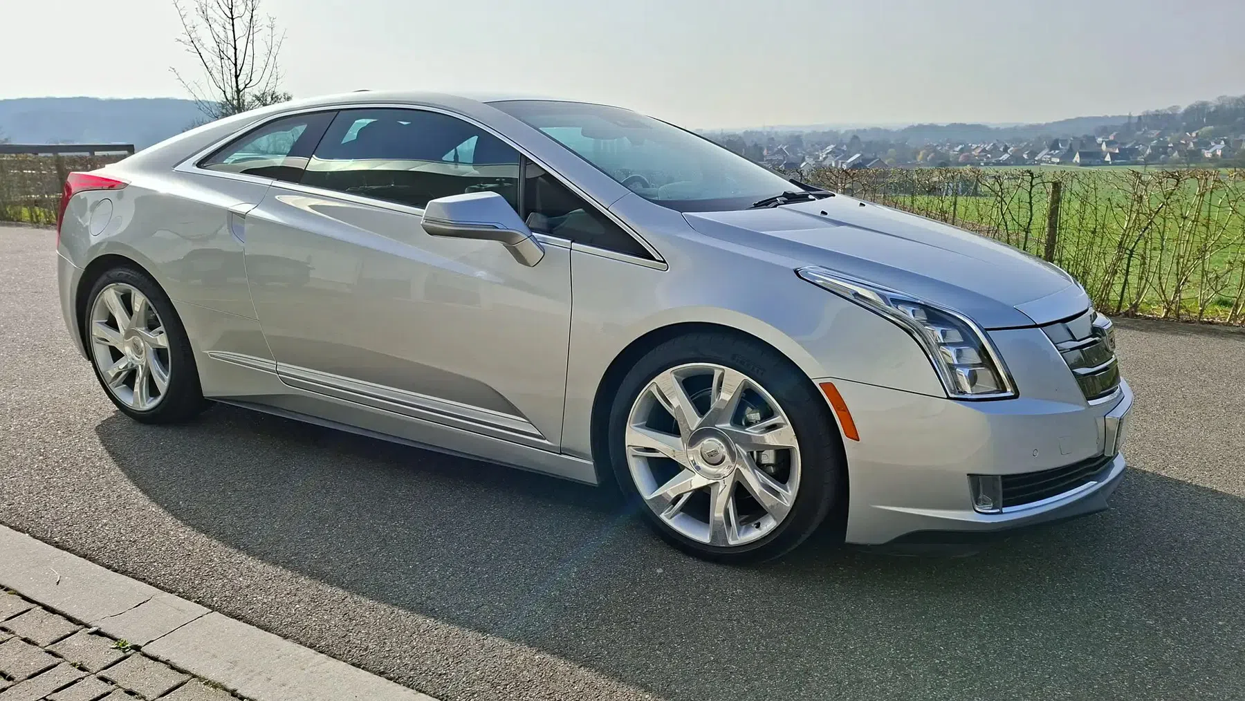 Cadillac ELR