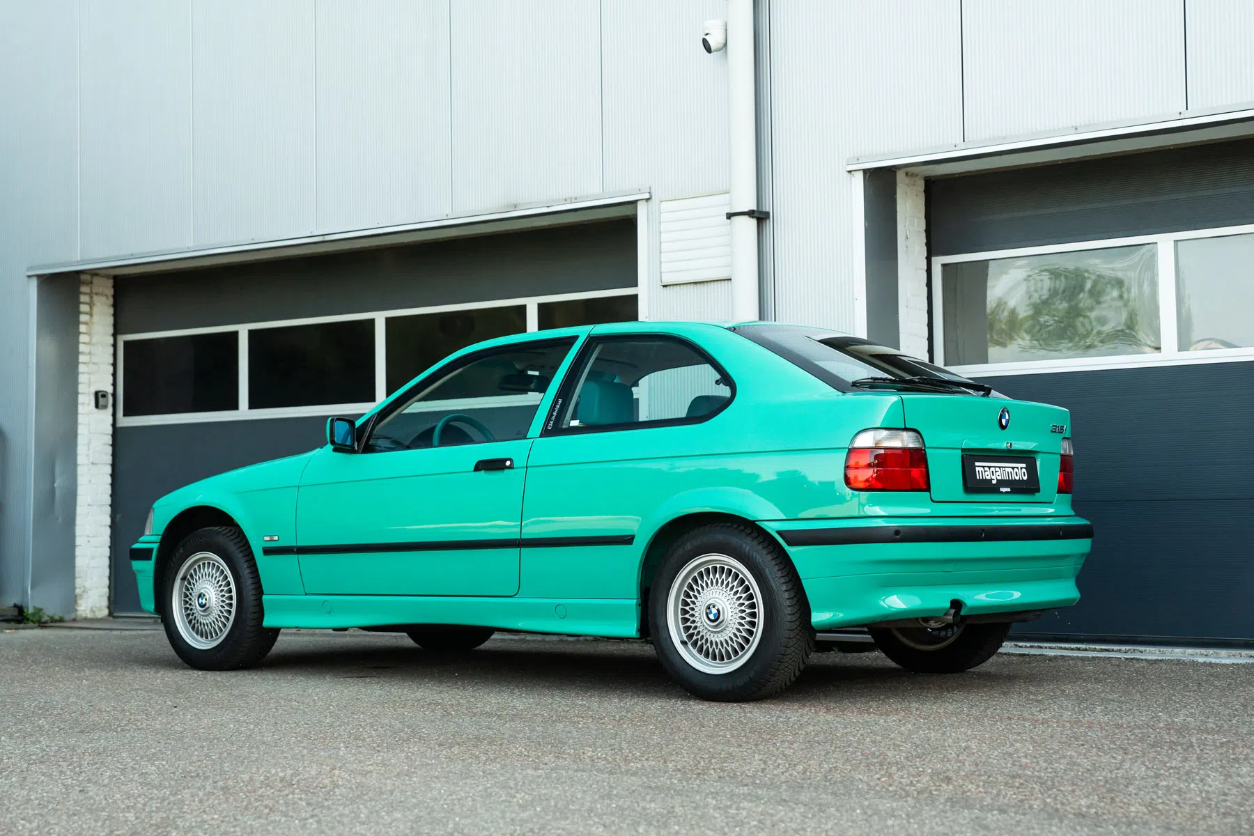 BMW 316i Compact Individual