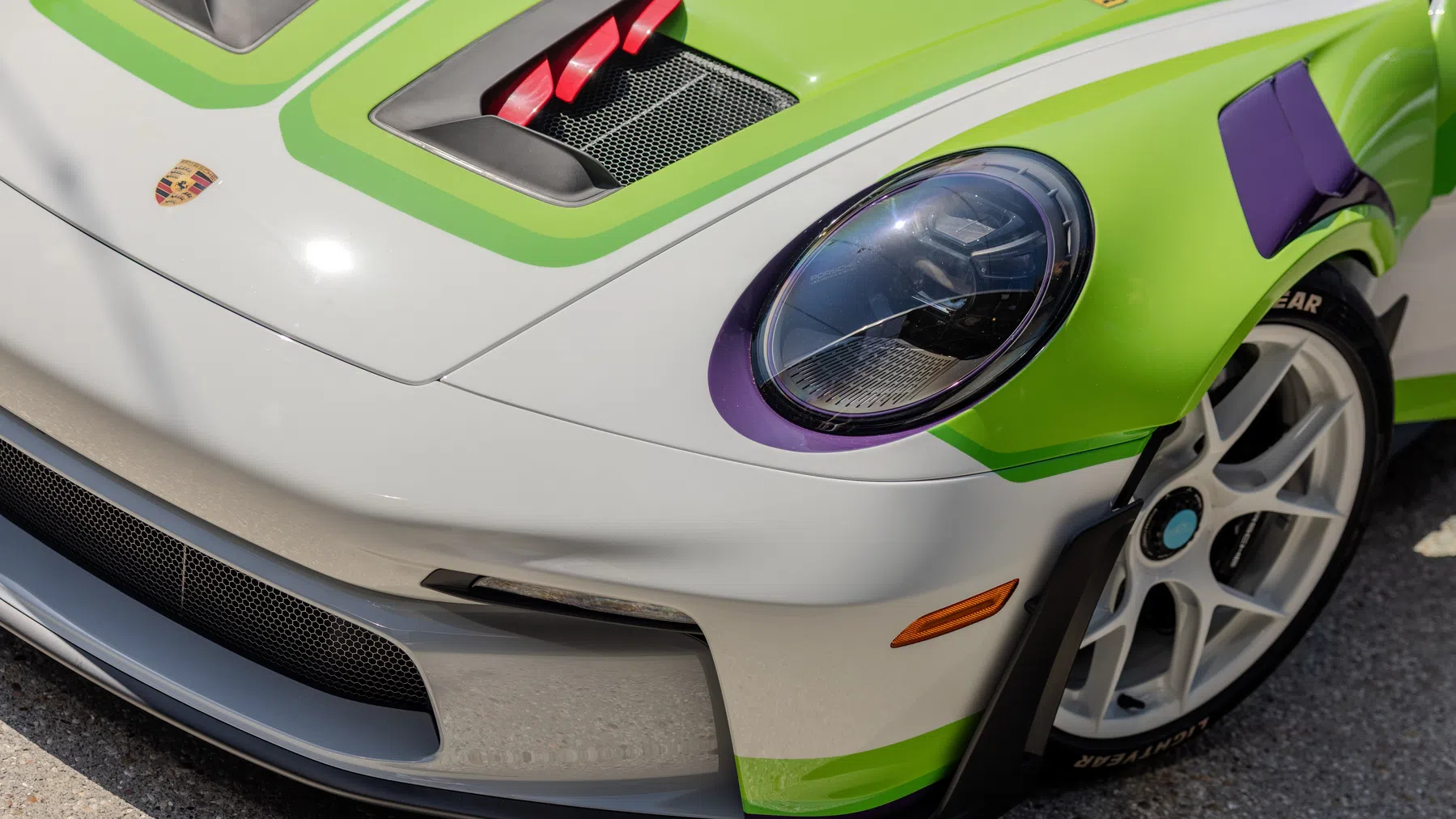 Porsche Buzz