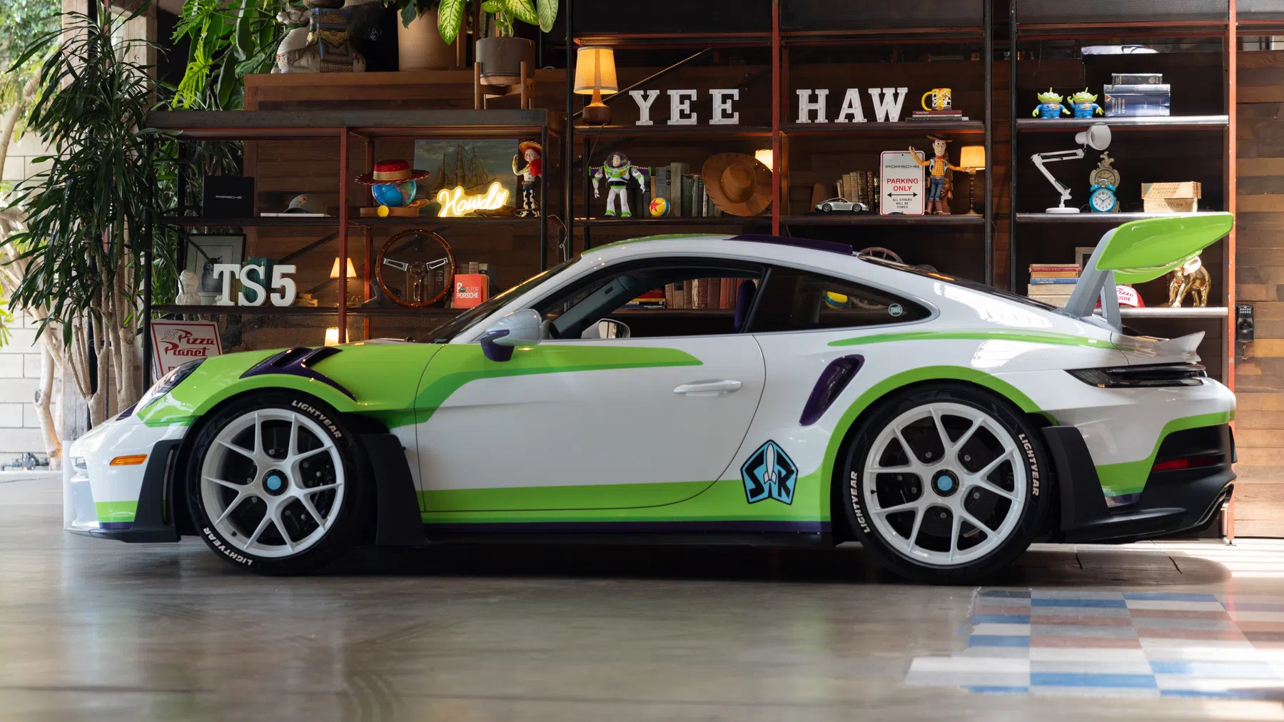 Porsche Buzz