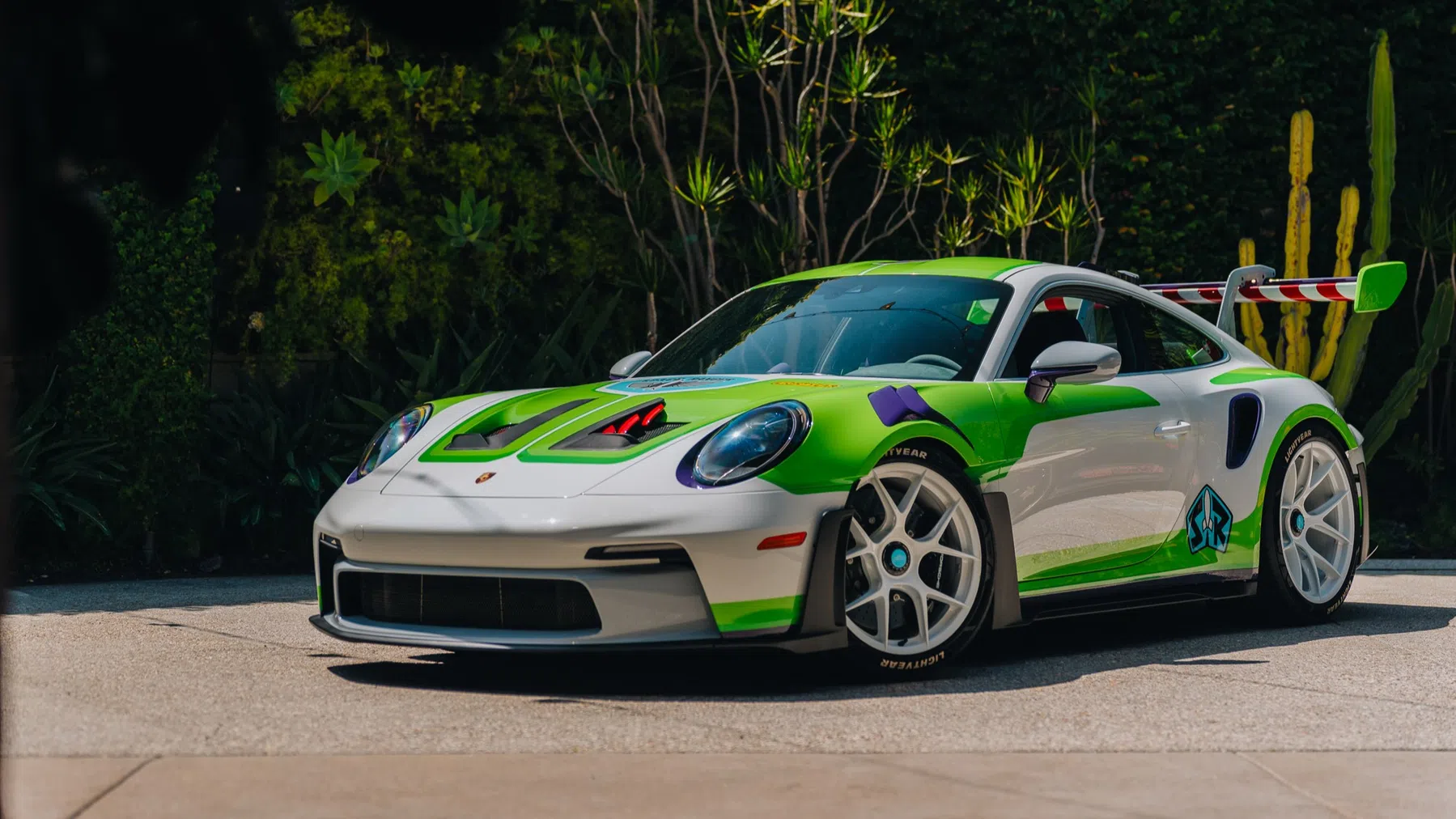 Porsche Buzz