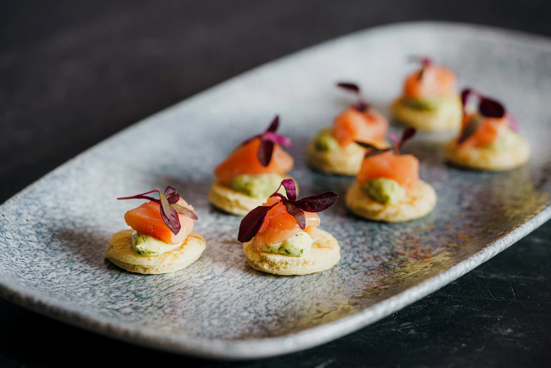 blini's met zalm en roomkaas