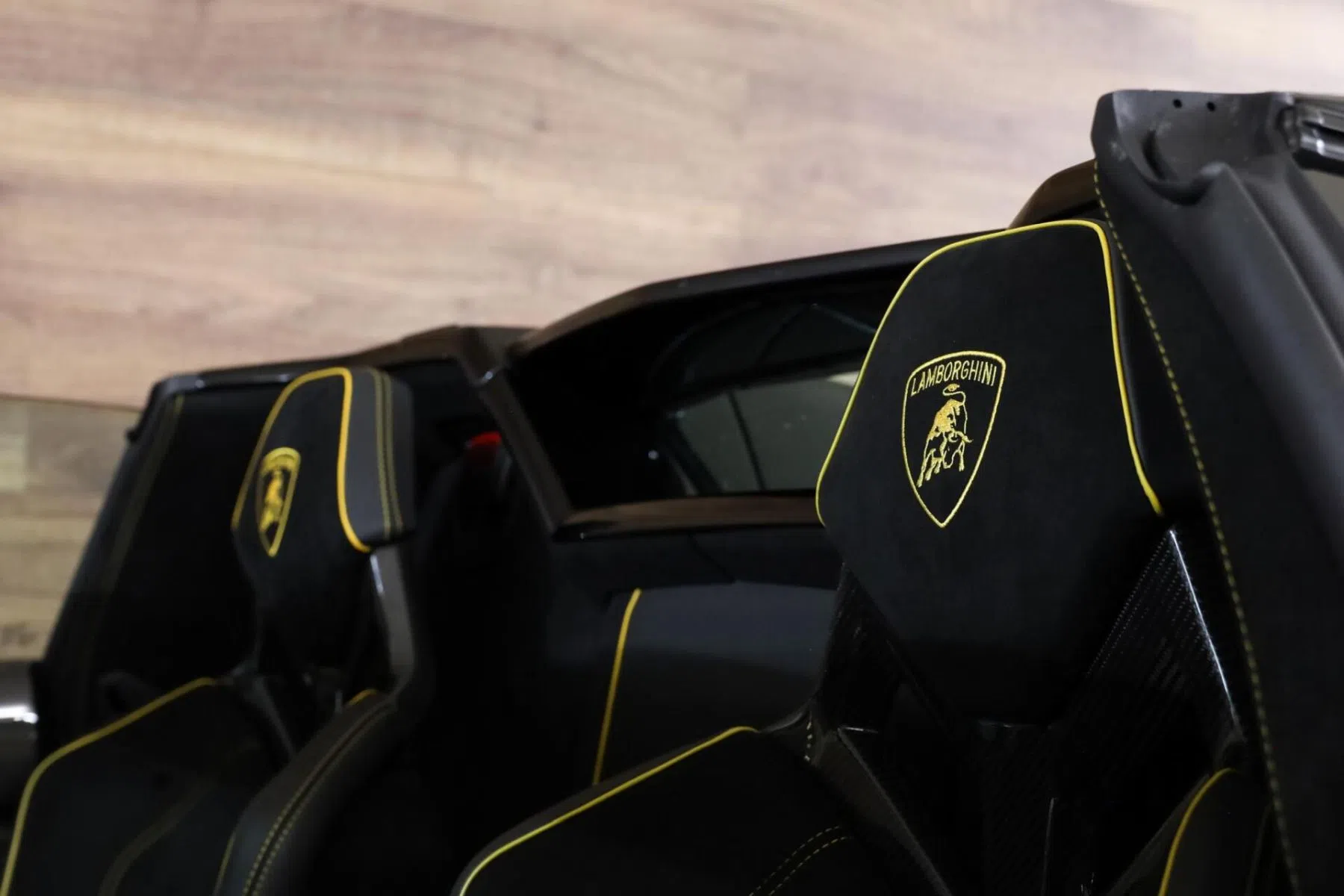 Lamborghini Aventador SVJ Roadster