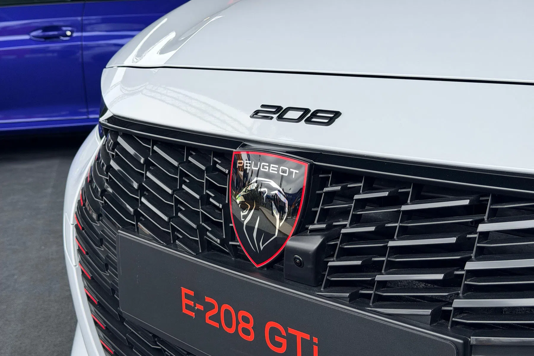 Peugeot e-208 GTi