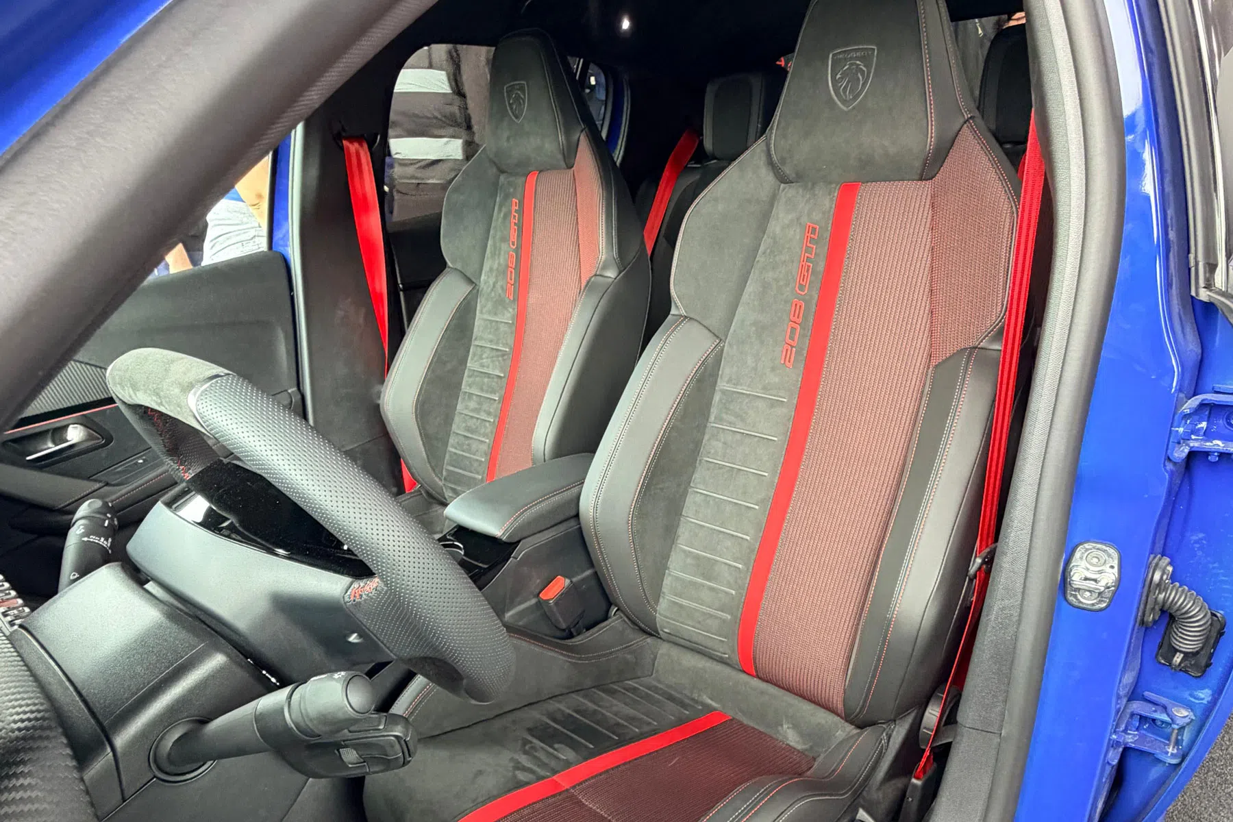 Peugeot e-208 GTi